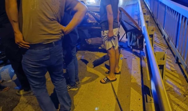 Kazada hurdaya dönen Tofaş’ın sürücüsü yaralandı