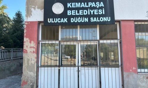 Kemalpaşa'dan utan verici görüntüler: Başkan utanmıyor musun?