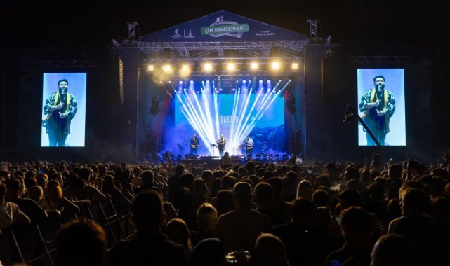 Kültürpark’ta coşku Can Gox ve Sakiler ile devam etti