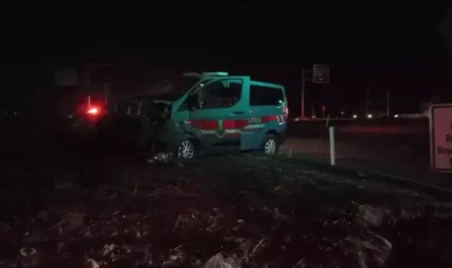 Malatya’da askeri araç ile otomobil çarpıştı: 5’i asker 8 yaralı