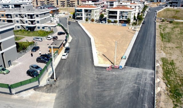 Menderes’te Yollar Asfaltlanıyor