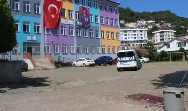 Okul bahçesinde öğretmenin kullandığı otomobilin çarptığı 7 yaşındaki Miray öldü