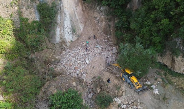 Patlamayla yerle bir olan doğa harikası şelalenin kurtarılması için çalışma başlatıldı