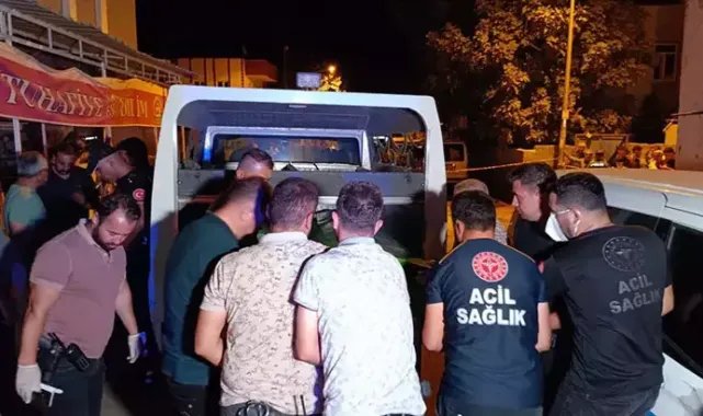 Tabancayla eşini öldürüp, intihar etti