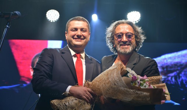 Torbalı'da Kurtuluş Coşkusu:  Fettah Can ile Muhteşem Final