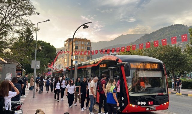 Trafik yoğunluğu denetlendi ek seferler düzenlendi