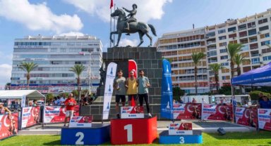 İzmir Yarı Maratonu 9 Eylül coşkusuyla başladı