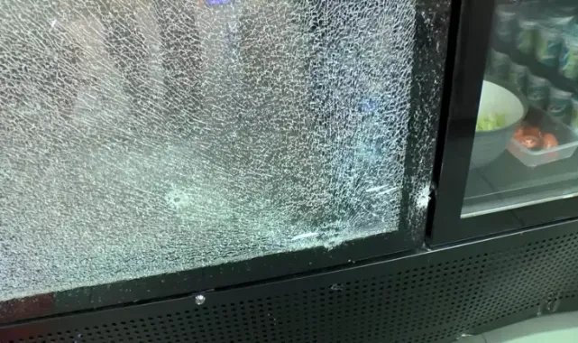 Ümraniye'de polis memurunun şehit olduğu saldırının izleri gün ağarınca ortaya çıktı
