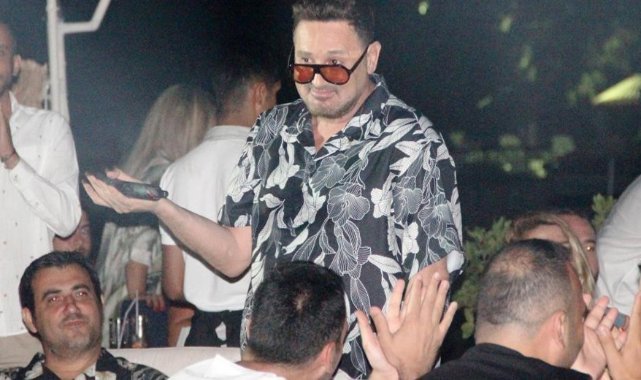 Ünlü şarkıcı Metin Arolat hayatını kaybetti