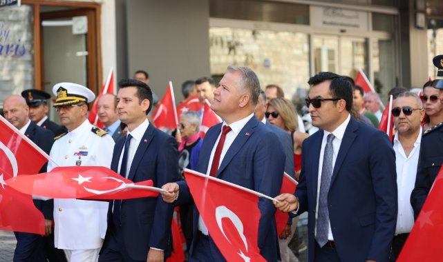 Urla’da 102. yıl gururu
