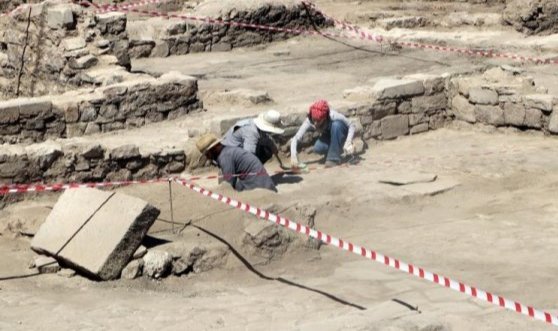 Van'da Osmanlı dönemine ait pazar yeri ortaya çıktı