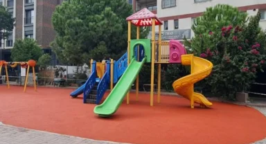 14 ilçede 84 park ve spor alanının zemini yenilendi