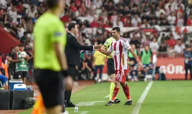 20 yıl önce diz kapağından vurulunca futbola ara vermişti; 400'üncü Süper Lig maçına çıktı