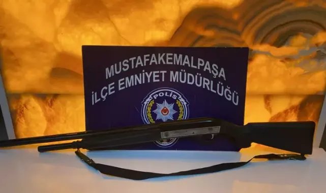 Babasının tüfeğiyle havaya ateş açıp sosyal medyada paylaştı, gözaltına alındı