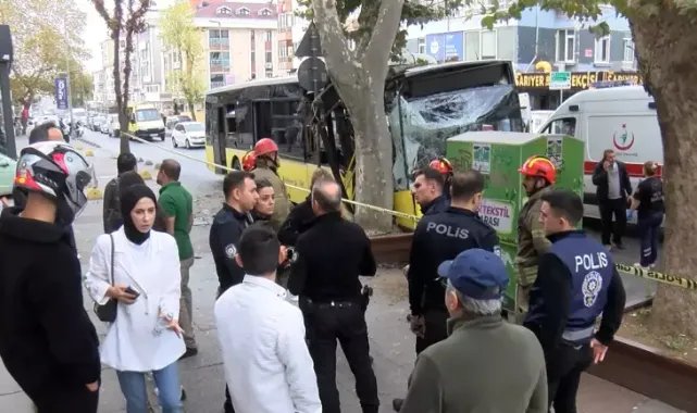 Bahçelievler'de İETT otobüsü ağaca çarptı, 7 yaralı
