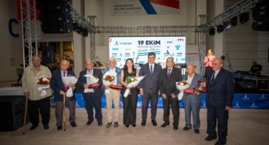 Başkan Tugay muhtarlarla buluştu