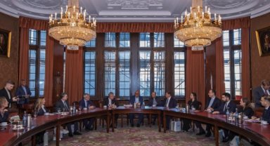 Başkan Tugay ve İzmir heyeti Almanya’da önemli temaslarda bulundu: İzmir-Bremen hattında ticaret-bilim-kültür zirvesi