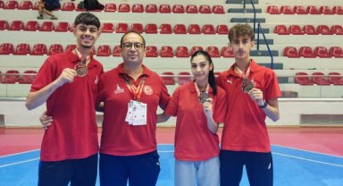 Büyükşehir’in sporcuları İzmir’e madalyalarla döndü