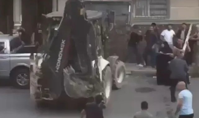 Ceviz kavgasında ortalık savaş alanına döndü; iş makinesiyle kavgaya girdi