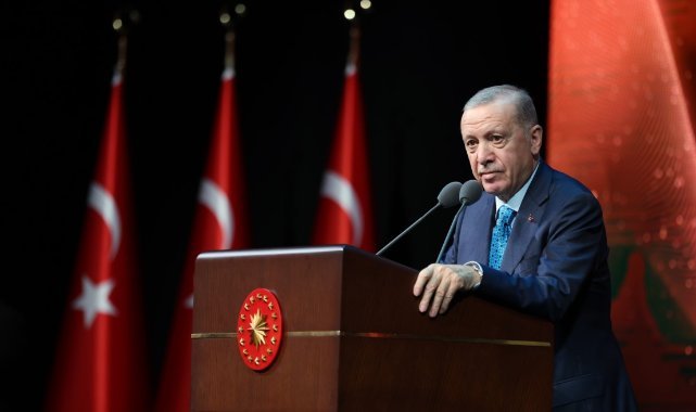 Cumhurbaşkanı Erdoğan: “Gençlerimizi modern popüler kültürün insafına terk edemeyiz”