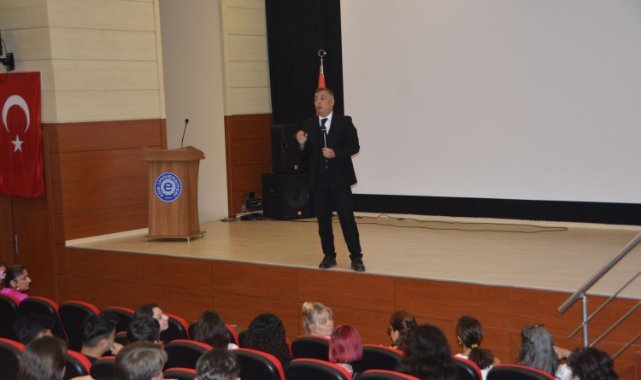 Dekan Prof. Dr. Gültekin yeni iletişimcilere “Hoş Geldiniz” dedi