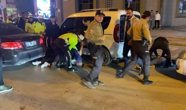 Denetlemeden kaçan alkollü sürücüyü polis, uyarı ateşi açarak yakaladı