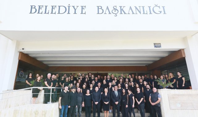 Efes Selçuk Belediyesi’nden şiddete karşı siyah duruş