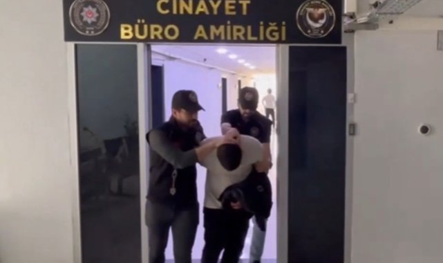 İzmir'de sokak ortasında bıçaklı yaralama