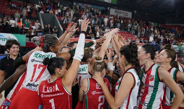 Karşıyaka ve Göztepe, voleybolda durdurulamıyor