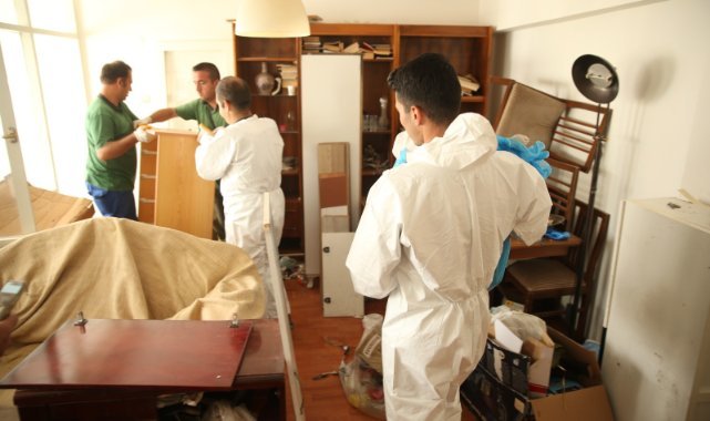 Konak’ta çöp ev mesaisi: Bir evden 10 ton atık çıktı