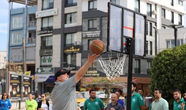 Menderes’te Basketbol Şöleni Var