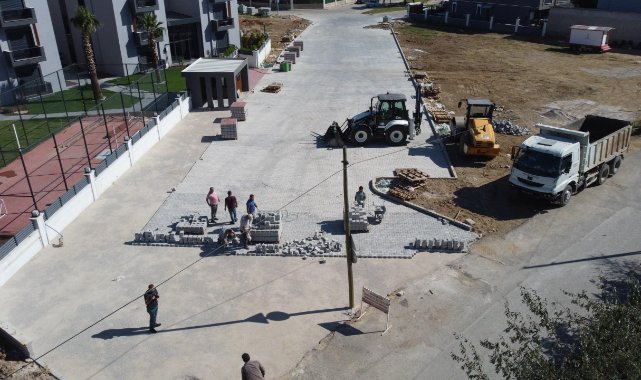 Menderes’te Yollar Yenileniyor