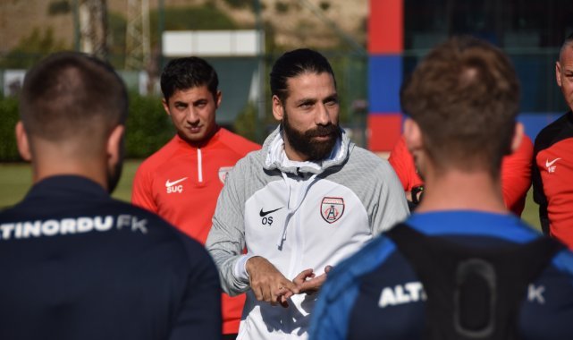 Olcay Şahan: “Oyuncularımla gurur duyuyorum”