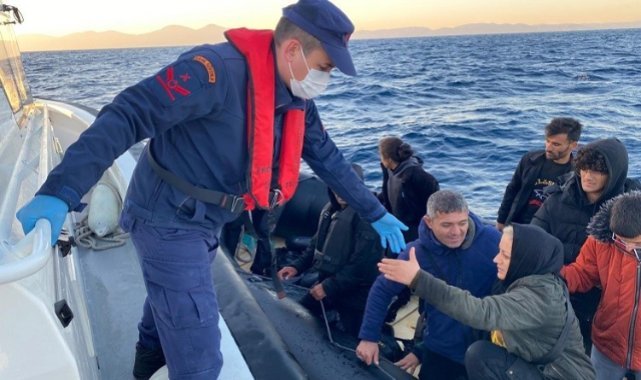 Ölüme sürüklenen göçmenlere, Sahil Güvenlik'ten yardım eli