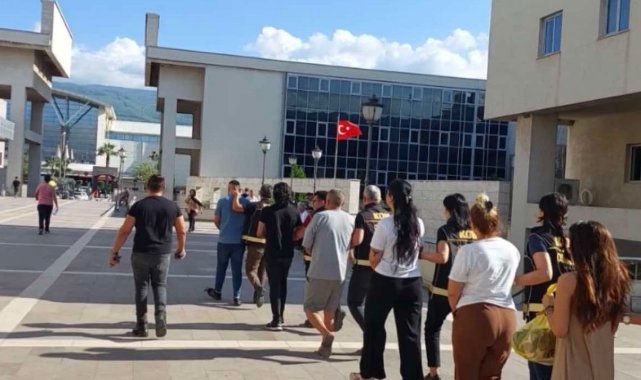 Papara hesabı açmak için yardım kılıfı uydurup, binlerce kişinin kimlik bilgilerini aldılar