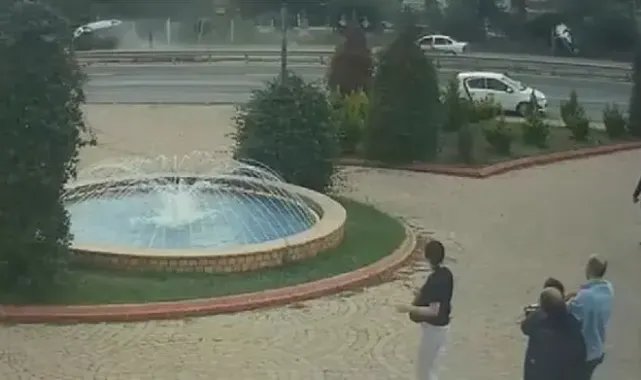 Silivri'de iki otomobil çarpıştı