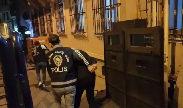 Taksim'de asma kilidi kesip gece kulübüne el koydular