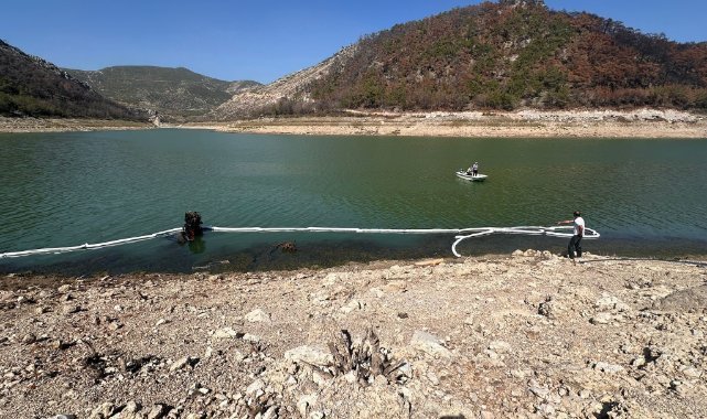 Traktör baraja devrildi, altında kalan sürücü öldü