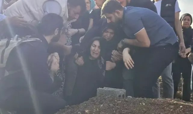 Van’da kaybolduktan 18 gün sonra cansız bedeni bulunan Rojin, Diyarbakır’da toprağa verildi