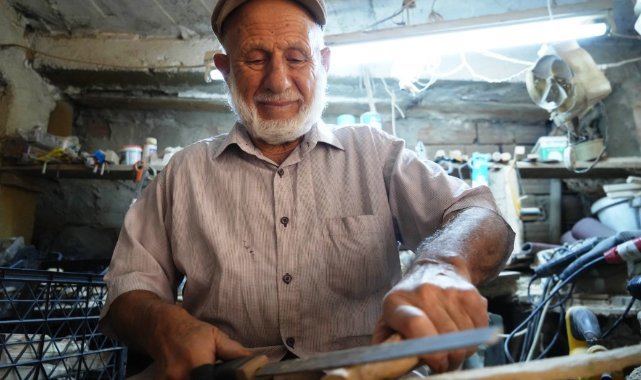 92 yaşındaki ahşap oyma ustası, mesleğin son temsilcisi