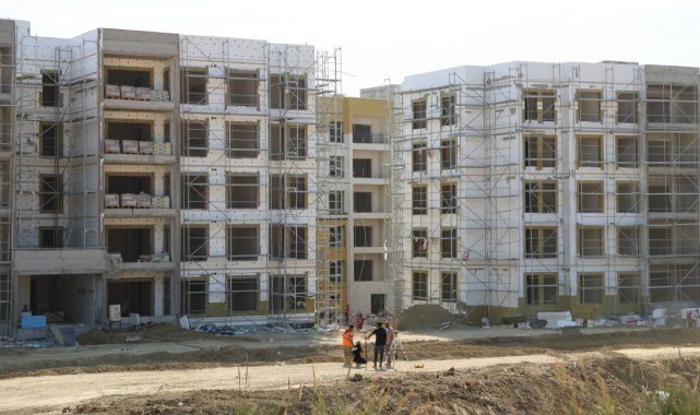 Adana’da deprem konutları 2025’in sonunda tamamlanacak