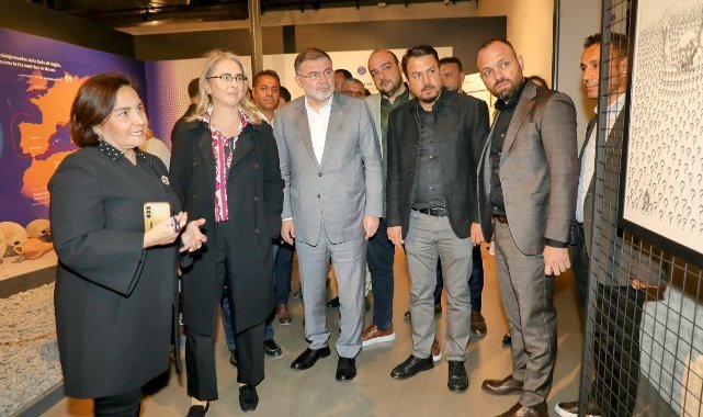 AK Parti İzmir İl Başkanı Saygılı: "Halkımıza sanatın her rengini sunduk’’