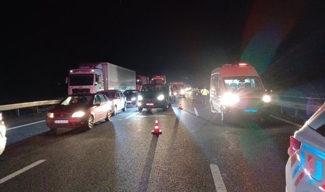 Anadolu Otoyolu’nda iki ayrı zincirleme kazada 10 araç çarpıştı