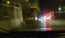 Aranması olduğu için uygulamadan kaçtı