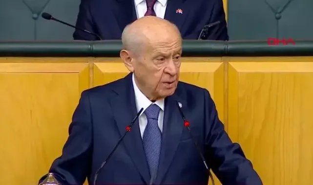 Bahçeli: Cumhurbaşkanımız Sayın Recep Tayyip Erdoğan ile şahsım arasında hiçbir ayrılığın ve ayrışmanın söz konusu dahi olmayacağını hatırlatmak dava ve vicdan görevimdir