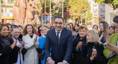 Balçova’dan kadın cinayetlerine tepki: Yiğit, yerel yönetim eşitlik belgesini imzaladı
