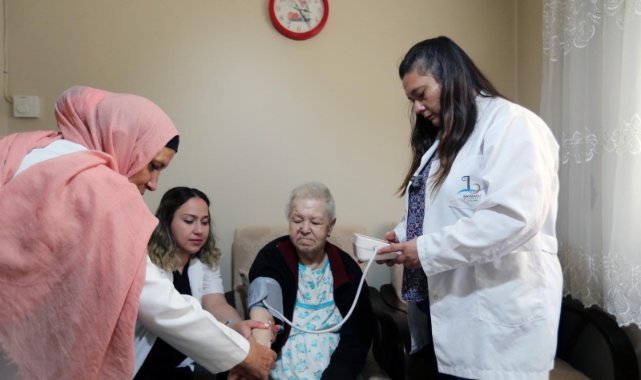 Bayraklı'da 7 ayda 13 bin 516 kişiye ücretsiz sağlık hizmeti