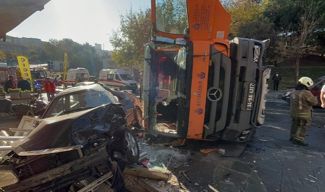 Bayrampaşa'da İSTAÇ tankeri araçları ezdi