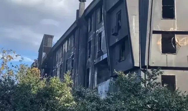 Beylikdüzü'nde yanan fabrikada soğutma çalışmaları sürüyor