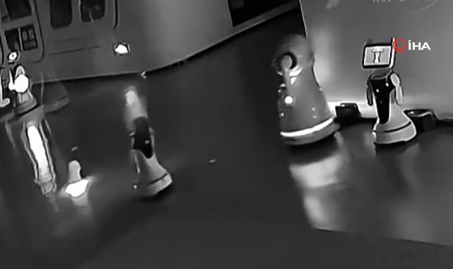 Çin’de küçük bir robot, 12 robotu kaçırdı